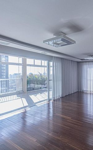 Apartamento para alugar com 256m², 2 quartos e 4 vagas Apartamento para alugar com 256m², 2 quartos e 4 vagasSala