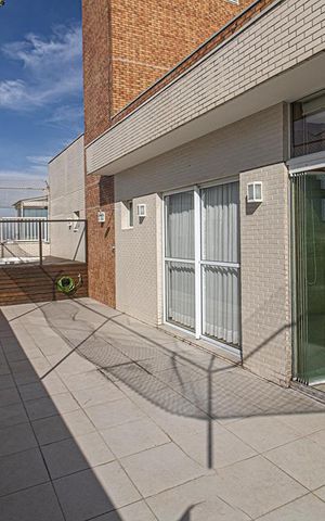 Apartamento para alugar com 256m², 2 quartos e 4 vagas Apartamento para alugar com 256m², 2 quartos e 4 vagasSacada da Sala