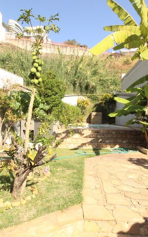 Casa à venda com 268m², 4 quartos e 4 vagasQuintal