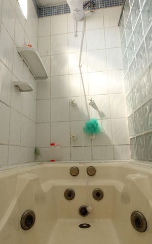 Casa à venda com 268m², 4 quartos e 4 vagasBanheiro Social