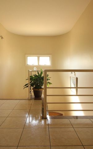 Casa à venda com 268m², 4 quartos e 4 vagasCorredor