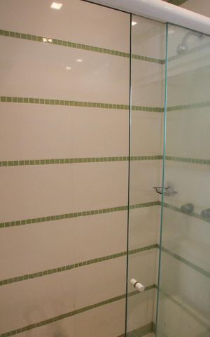 Apartamento à venda com 184m², 2 quartos e 2 vagasBanheiro da Suíte