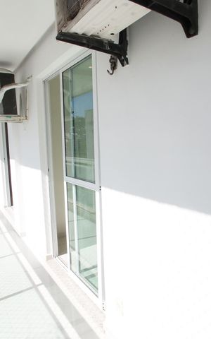 Apartamento à venda com 184m², 2 quartos e 2 vagasVaranda do Quarto 2