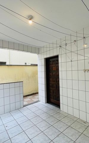 Casa à venda com 172m², 4 quartos e 2 vagas Casa à venda com 172m², 4 quartos e 2 vagasÁrea de Serviço