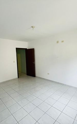 Casa à venda com 172m², 4 quartos e 2 vagas Casa à venda com 172m², 4 quartos e 2 vagasQuarto 2