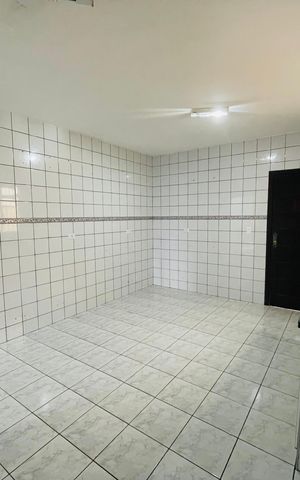 Casa à venda com 172m², 4 quartos e 2 vagas Casa à venda com 172m², 4 quartos e 2 vagasCozinha