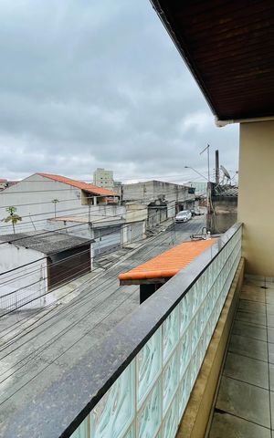 Casa à venda com 172m², 4 quartos e 2 vagas Casa à venda com 172m², 4 quartos e 2 vagasSacada do Suíte