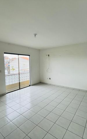 Casa à venda com 172m², 4 quartos e 2 vagas Casa à venda com 172m², 4 quartos e 2 vagasSuíte