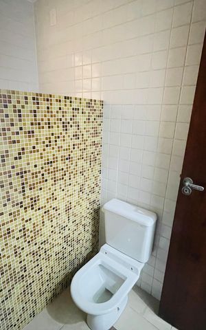 Casa à venda com 172m², 4 quartos e 2 vagas Casa à venda com 172m², 4 quartos e 2 vagasLavabo