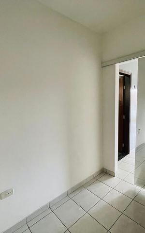 Casa à venda com 172m², 4 quartos e 2 vagas Casa à venda com 172m², 4 quartos e 2 vagasCloset Suíte