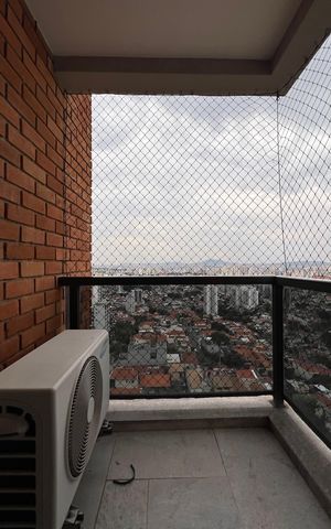 Apartamento à venda com 237m², 4 quartos e 5 vagasSacada da suite 3