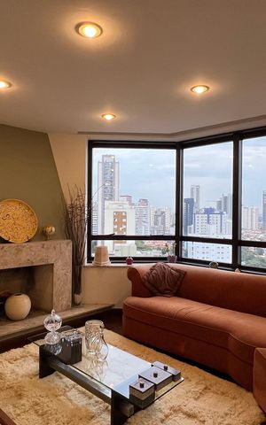 Apartamento à venda com 237m², 4 quartos e 5 vagasSala
