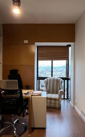 Apartamento à venda com 237m², 4 quartos e 5 vagasSuíte 2