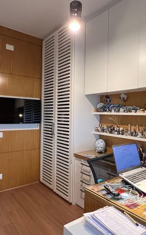Apartamento à venda com 237m², 4 quartos e 5 vagasSuíte 2