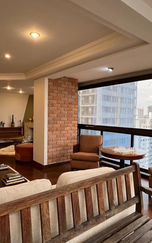 Apartamento à venda com 237m², 4 quartos e 5 vagasSala