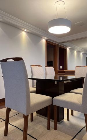 Apartamento à venda com 237m², 4 quartos e 5 vagasSala de Jantar