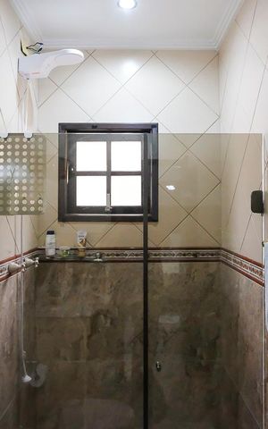 Casa à venda com 304m², 3 quartos e 4 vagasBanheiro da suíte 2