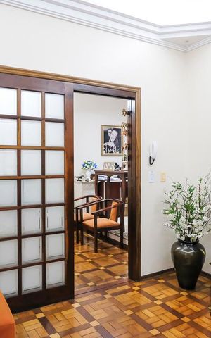 Casa à venda com 304m², 3 quartos e 4 vagasSala de TV