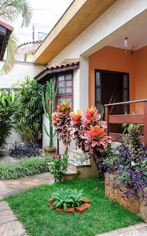 Casa à venda com 304m², 3 quartos e 4 vagasVaranda