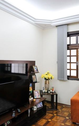 Casa à venda com 304m², 3 quartos e 4 vagasSala de TV