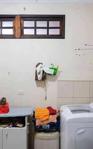 Casa à venda com 304m², 3 quartos e 4 vagasÁrea de serviço
