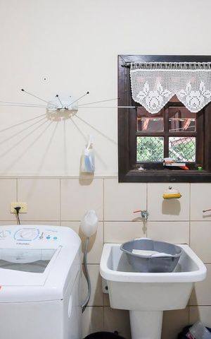 Casa à venda com 304m², 3 quartos e 4 vagasÁrea de serviço