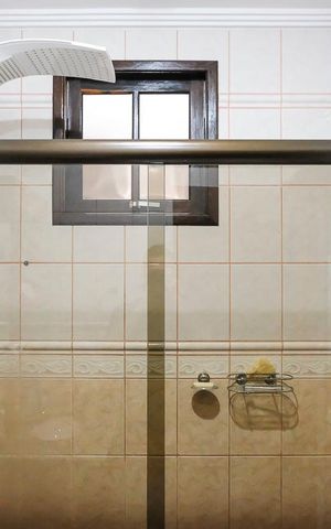 Casa à venda com 304m², 3 quartos e 4 vagasBanheiro da suíte 3