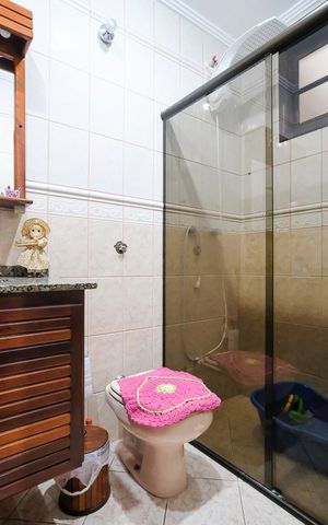 Casa à venda com 304m², 3 quartos e 4 vagasBanheiro da suíte 3