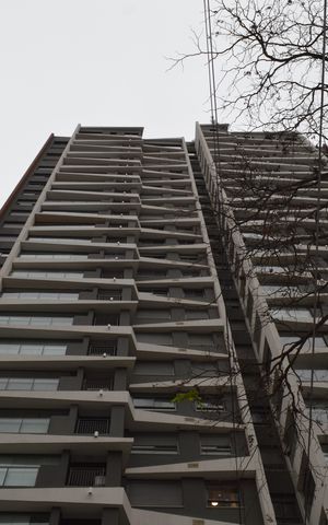 Apartamento à venda com 105m², 2 quartos e 2 vagasFachada