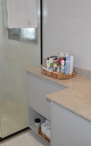 Apartamento à venda com 105m², 2 quartos e 2 vagasBanheiro da Suíte 1