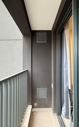 Studio à venda com 25m², 0 quarto e sem vaga Studio à venda com 25m², 0 quarto e sem vagaSacada