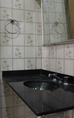 Casa à venda com 252m², 3 quartos e 3 vagasBanheiro Social