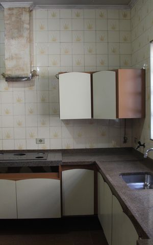 Casa à venda com 252m², 3 quartos e 3 vagasCozinha 