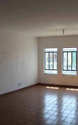 Casa à venda com 252m², 3 quartos e 3 vagasSala 