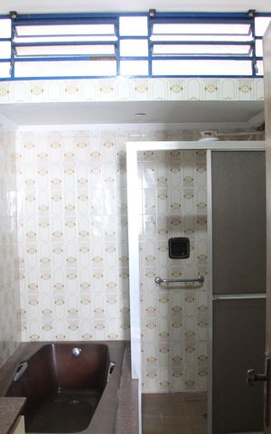 Casa à venda com 252m², 3 quartos e 3 vagasBanheiro da Suíte 