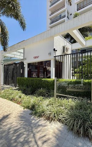 Apartamento para alugar com 85m², 2 quartos e 2 vagasFachada