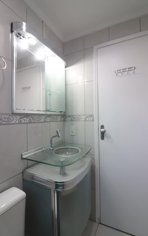 Apartamento à venda com 52m², 2 quartos e 1 vagaBanheiro Social