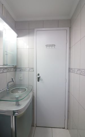 Apartamento à venda com 52m², 2 quartos e 1 vagaBanheiro Social