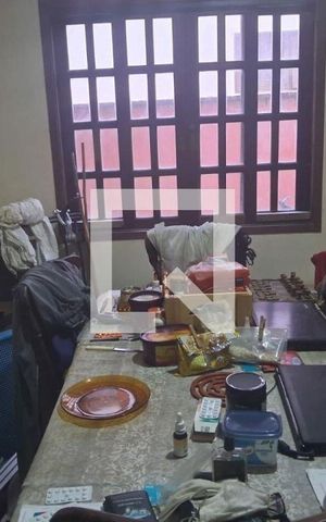 Casa à venda com 240m², 3 quartos e 6 vagas