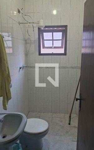 Casa à venda com 240m², 3 quartos e 6 vagas