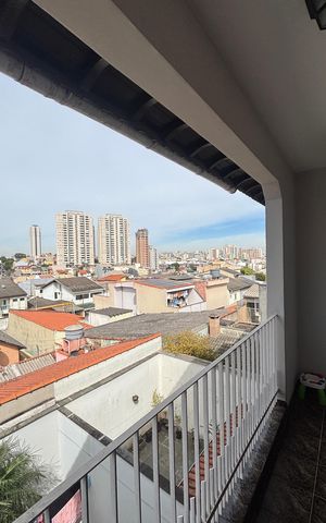 Casa à venda com 250m², 3 quartos e 6 vagas Casa à venda com 250m², 3 quartos e 6 vagasQuarto 2 Varanda