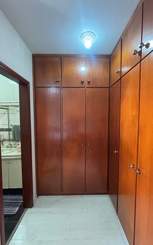 Casa à venda com 250m², 3 quartos e 6 vagas Casa à venda com 250m², 3 quartos e 6 vagasSuite