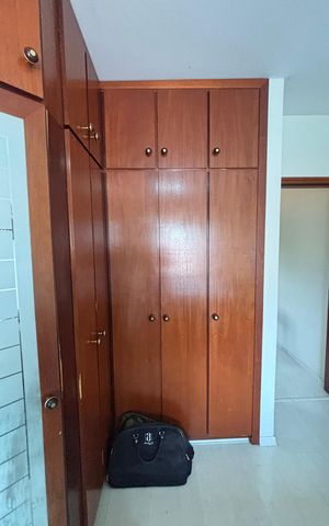 Casa à venda com 250m², 3 quartos e 6 vagas Casa à venda com 250m², 3 quartos e 6 vagasSuite