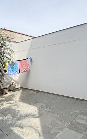 Casa à venda com 250m², 3 quartos e 6 vagas Casa à venda com 250m², 3 quartos e 6 vagasQuintal