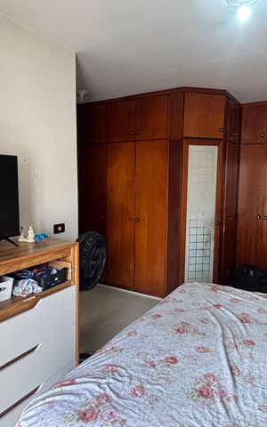 Casa à venda com 250m², 3 quartos e 6 vagas Casa à venda com 250m², 3 quartos e 6 vagasSuite