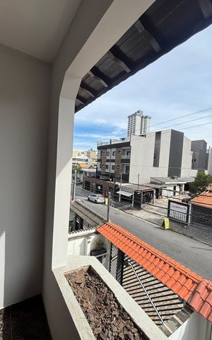Casa à venda com 250m², 3 quartos e 6 vagas Casa à venda com 250m², 3 quartos e 6 vagasSuite Varanda