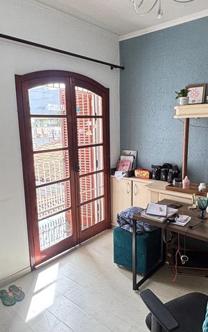 Casa à venda com 250m², 3 quartos e 6 vagas Casa à venda com 250m², 3 quartos e 6 vagasQuarto 1