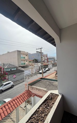 Casa à venda com 250m², 3 quartos e 6 vagas Casa à venda com 250m², 3 quartos e 6 vagasSuite Varanda