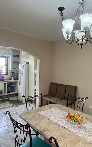 Casa à venda com 250m², 3 quartos e 6 vagas Casa à venda com 250m², 3 quartos e 6 vagasCopa