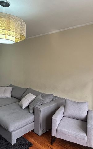 Casa à venda com 250m², 3 quartos e 6 vagas Casa à venda com 250m², 3 quartos e 6 vagasSala